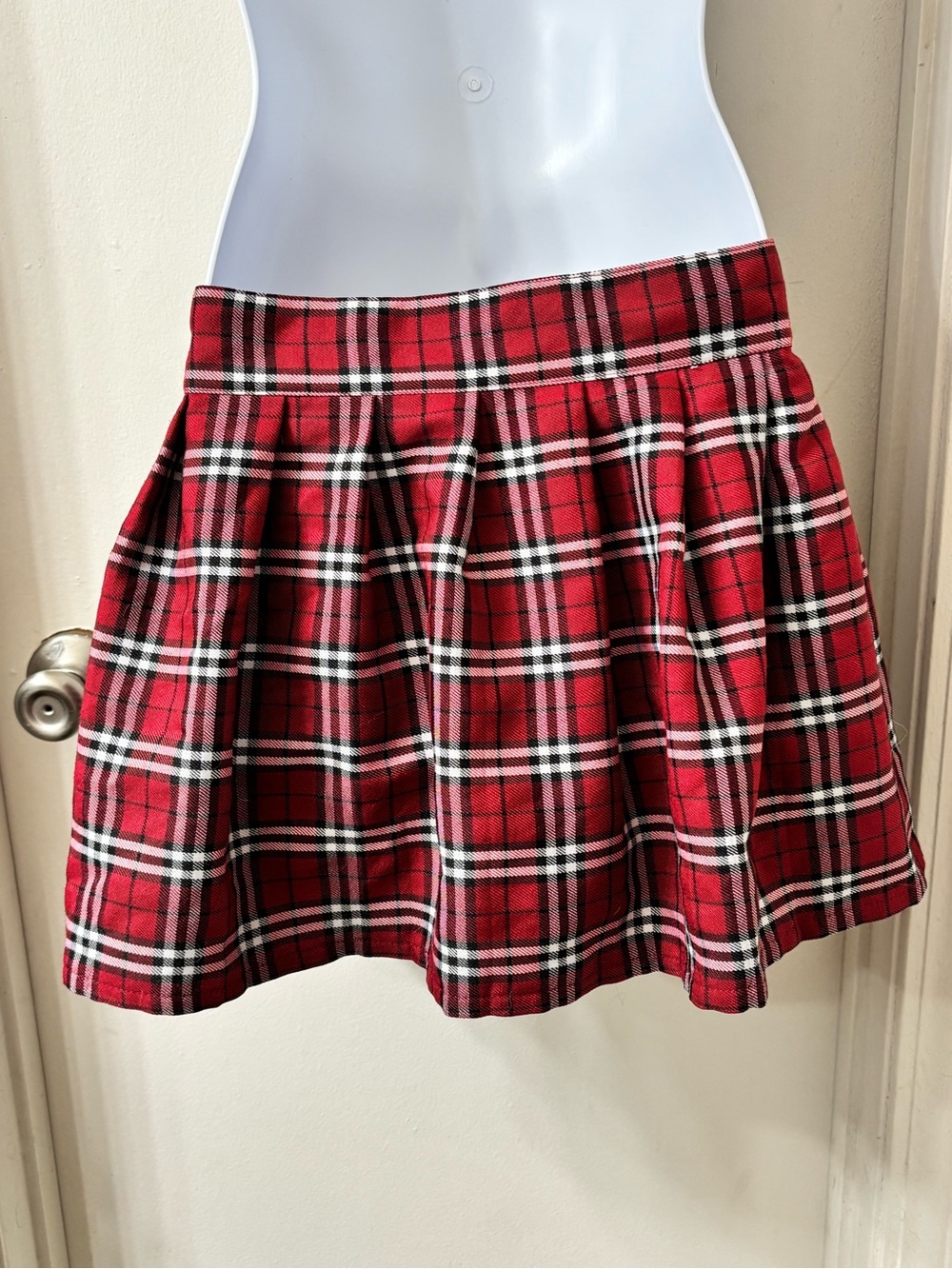 Spirit Red Plaid Pleated Mini Skirt - Picture 2 of 5